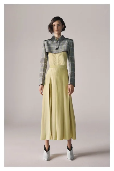 Look 25